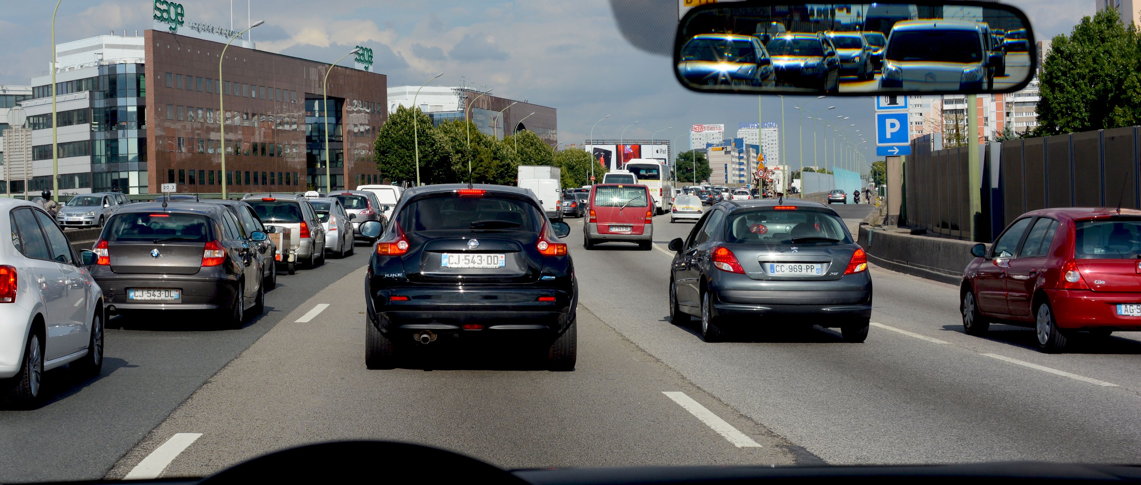 photo-an-00122qA-files-voiture-circulation.jpg